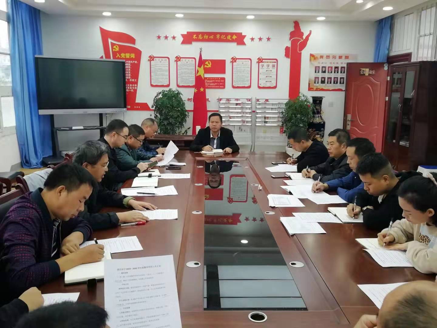 c538a915c10fac12028f4fa77814339.jpg c538a915c10fac12028f4fa77814339.jpg