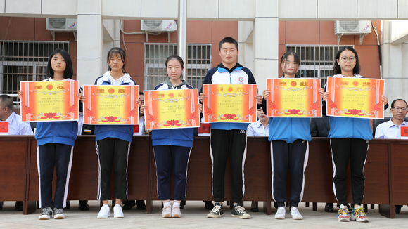 乘风远航启新程砥砺前行谱华章白水中学召开2019年秋季开学典礼